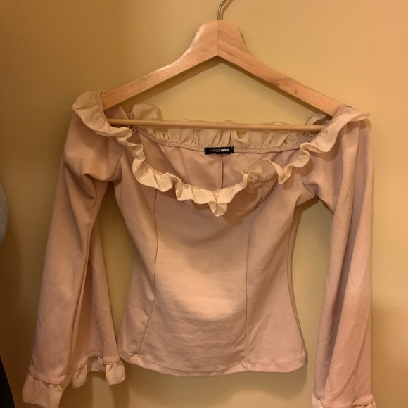 Clothes - Picture 11 of 12